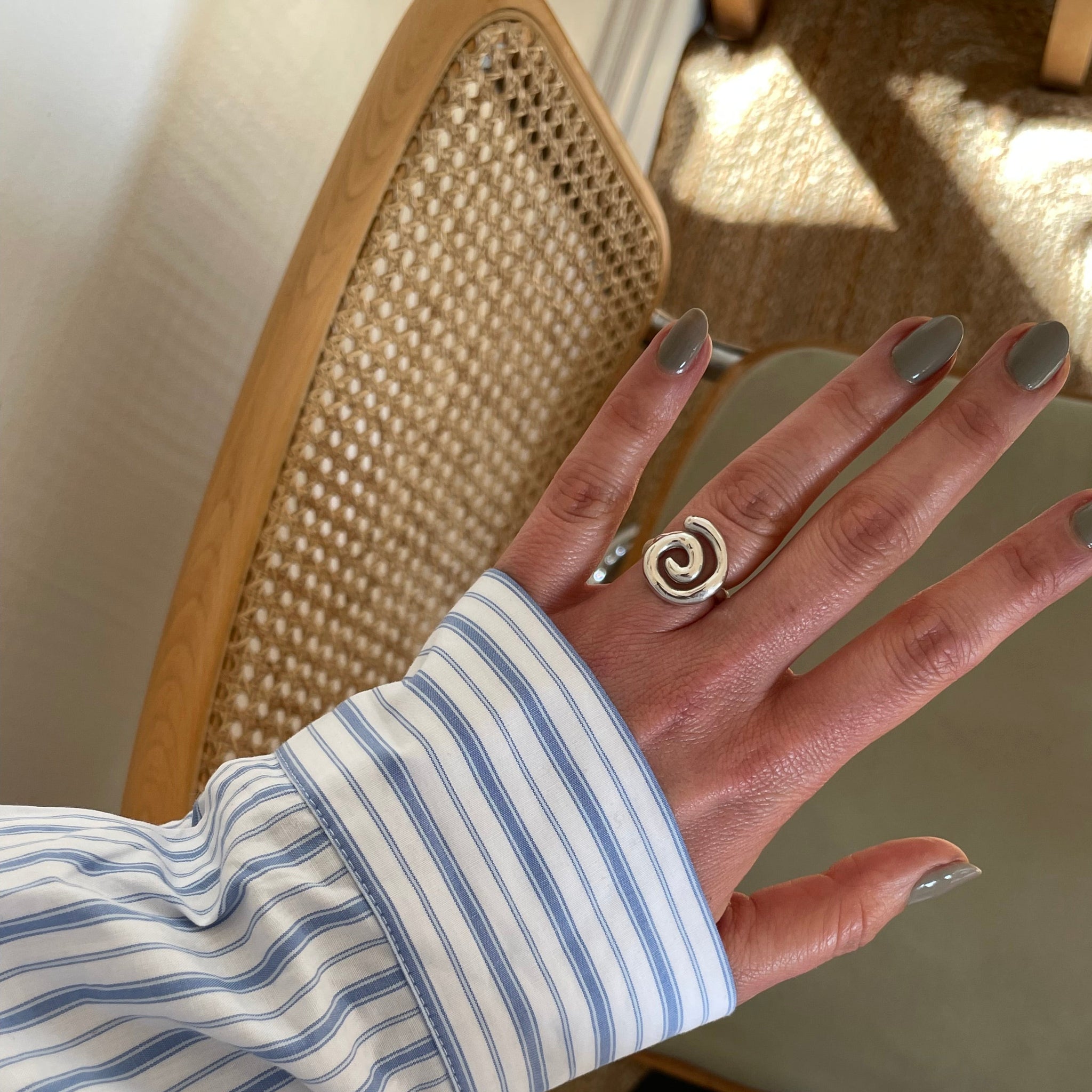 Spiral ring