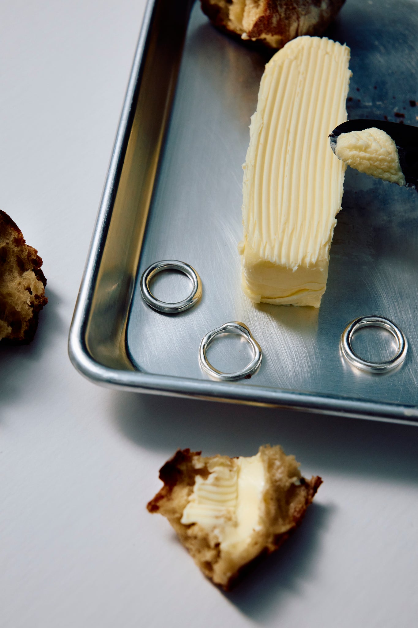 Organic ring in silver